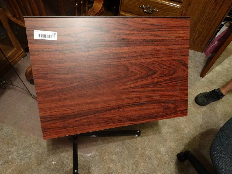 lot 934 image: Adjustable Tray on Wheels