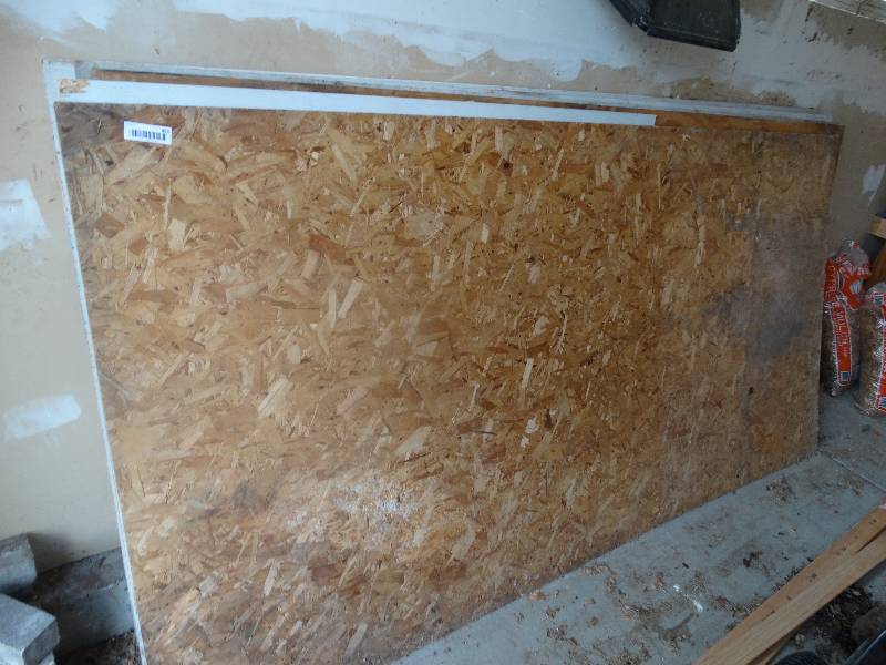 lot 993 image: 6 sheets of plywood