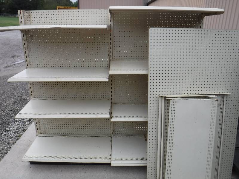 lot 3000 image: gondola shelving 3 sections