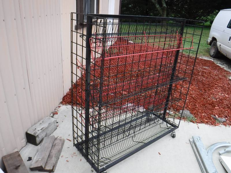 lot 3006 image: 2 sided video rack