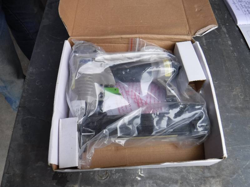 lot 3014 image: New Blue hawk air stapler nailer