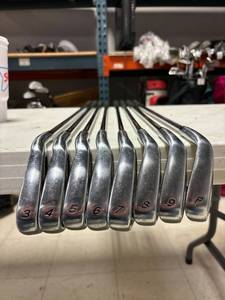 lot 26 image: 8- Taylor made RAC irons