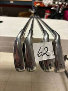 lot 62 image: 4- left hand Callaway maverick irons, 7-pw