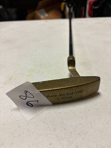 lot 86 image: Wilson green machine 1000 putter 35 inch