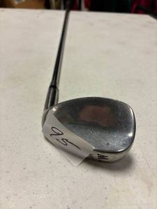 lot 95 image: TW 60° wedge, golf club