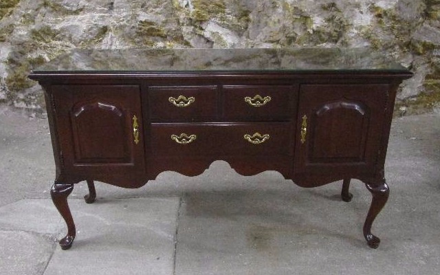 Thomasville Collectors Cherry Sideboard Buffet Queen Anne Style Thomasville Collectors Cherry Sideboard Buffet Queen Anne Style Clay County High End Estate Auction Broyhill Antiques By Fleet