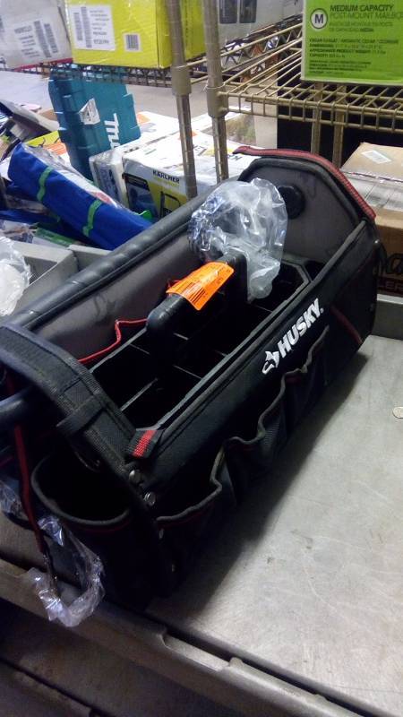 lot 7536 image: husky 20 in pro tool carrier box