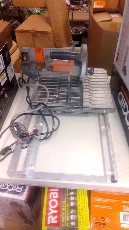 lot 7542 image: 7 Ridgid tile saw
