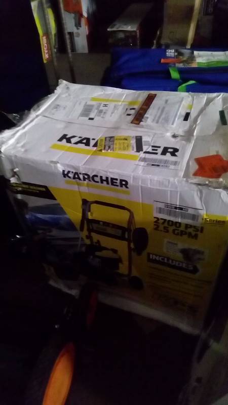 lot 7705 image: karcher 2700 psi pressure washer.