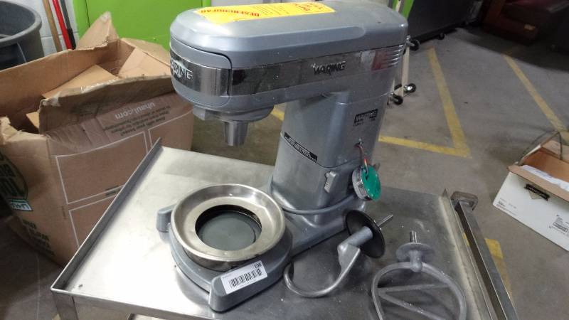 lot 108 image: Waring commercial 7 qt mixer w 2 attachments.