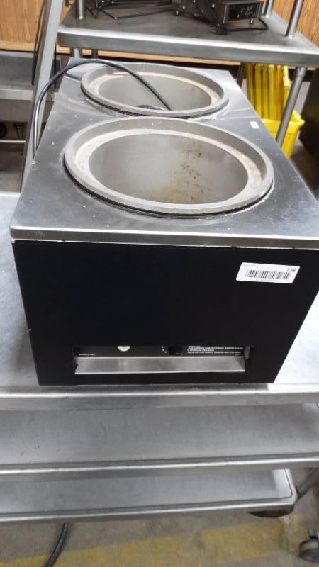lot 138 image: Vollrath 2 hole food warmer