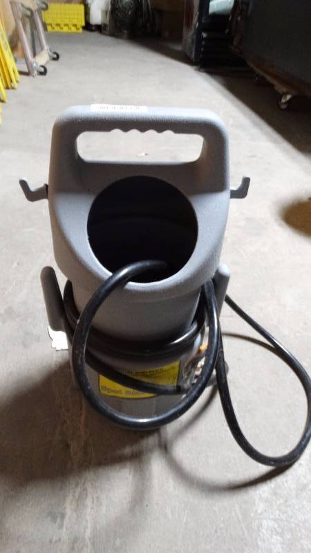 lot 172 image: 50 lb spot blaster