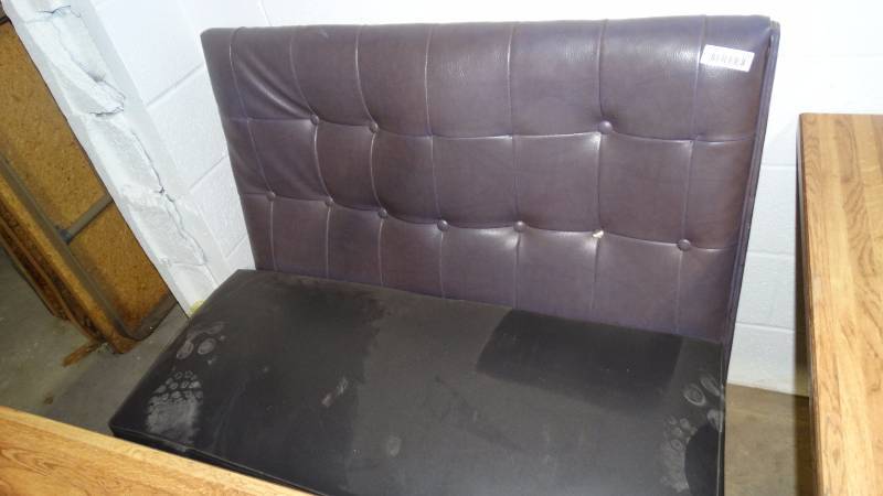 lot 220 image: 2 booth seats