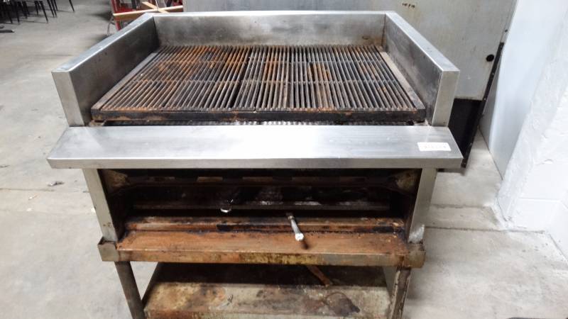 lot 224 image: 6 burner gas charbroiler on stand