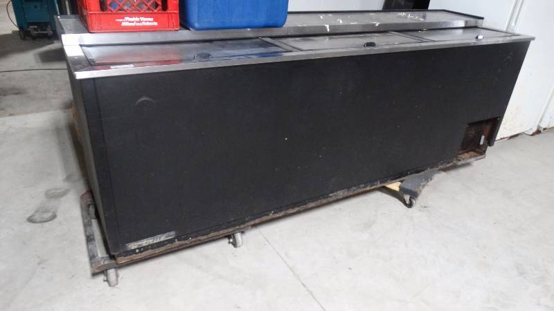lot 314 image: True model-TD-95-38 3 door bottle cooler- Works