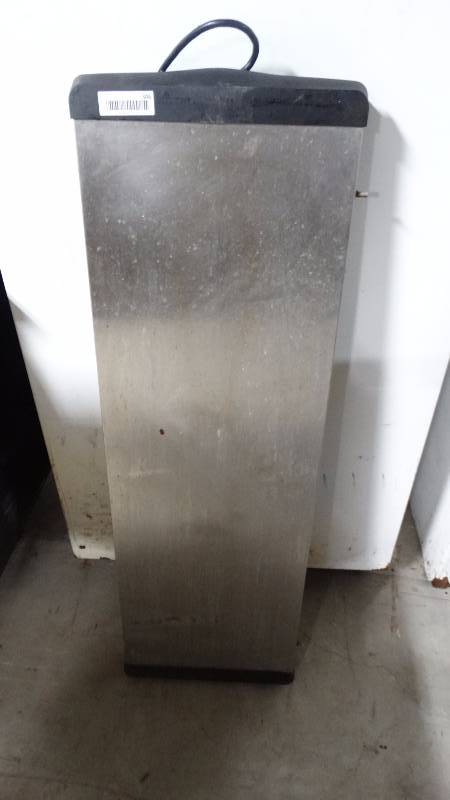 lot 346 image: Hot plate food warmer- 45
