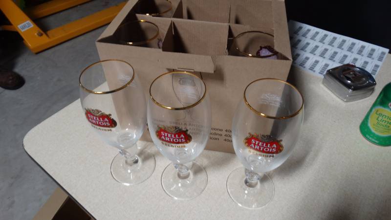 lot 359 image: Case of 6 Stella Artois wine glasses