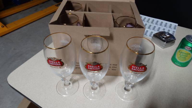 lot 362 image: Case of 6 Stella Artois wine glasses