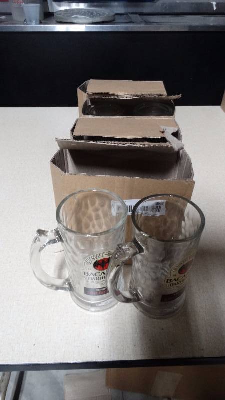 lot 363 image: 8 Bacardi Oakheart glass beer steins