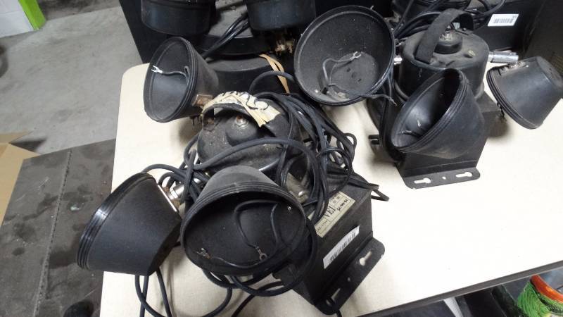 lot 378 image: American Dj & other clubparty lights