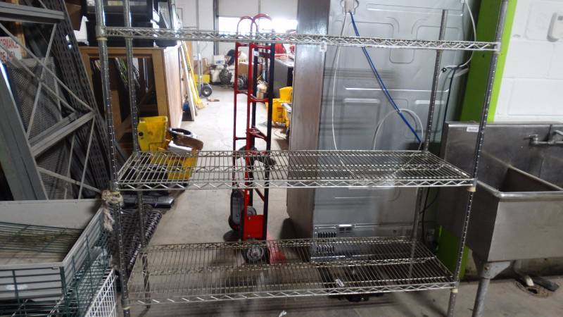 lot 297 image: Metro style rack