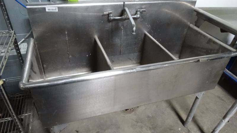 lot 301 image: Stainless steel 3 hole sink w faucet