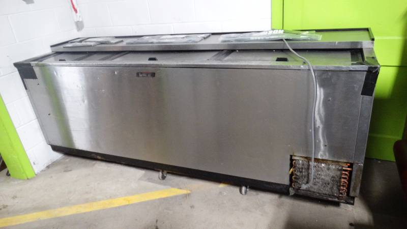 lot 307 image: Turbo air Model-TBC-95SD 3 door bottle cooler- Works