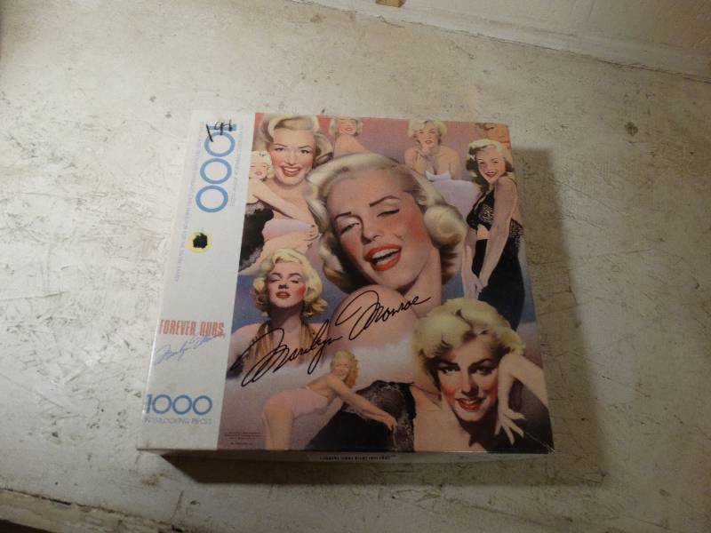 lot 158 image: Marilyn Monroe Puzzle.