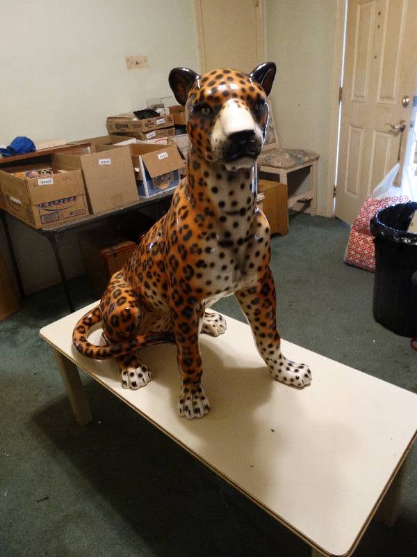 lot 205 image: Large ceramic leopard 36 long 33 tall