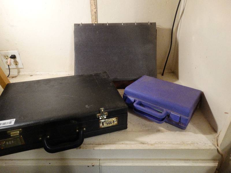 lot 213 image: Portfolio, combo briefcase, Irish flag and misc.