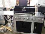 Large Master Forge Gas Grill / With Lighted Knobs and Interior