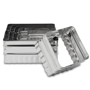 lot 21470 image: Ateco Rectangle Pastry Fluted Round Cutters in Graduated Sizes, Fluted & Plain Edges - Double Sided