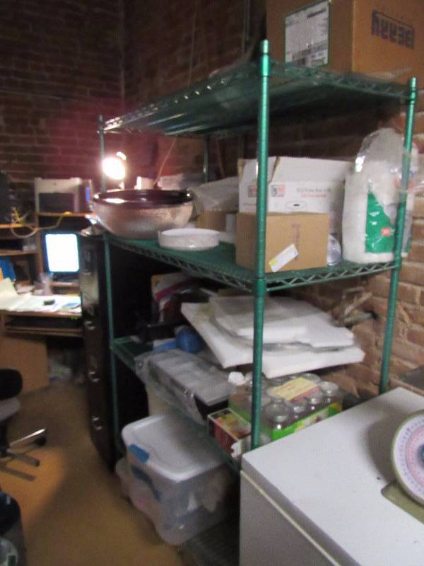 lot 4956 image: Eagle 48 X 24 Wire Metro Style Shelf