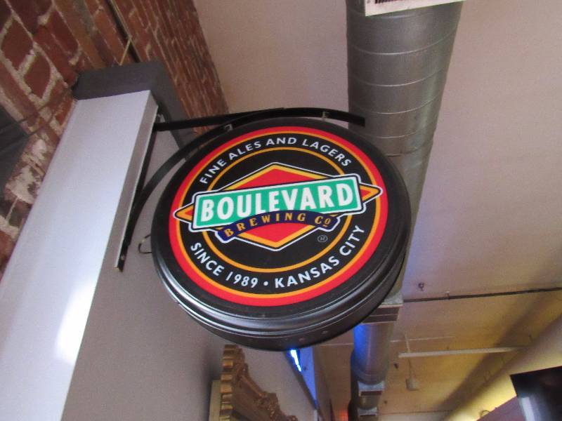 lot 4978 image: Boulevard Brewing Lighted Wall Sign