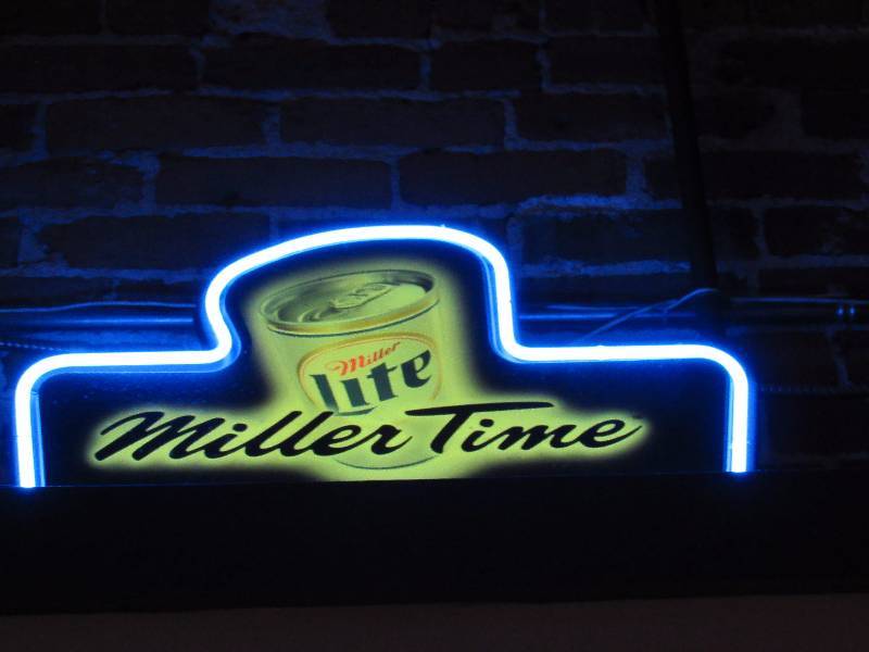 lot 4980 image: Miller Lite Miller Time Bar Neon