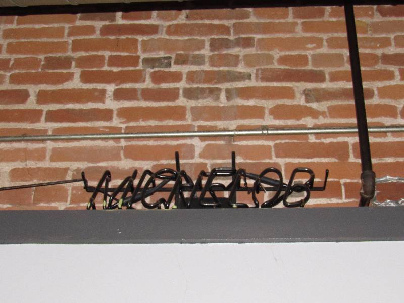 lot 4982 image: Michelob Beer Neon
