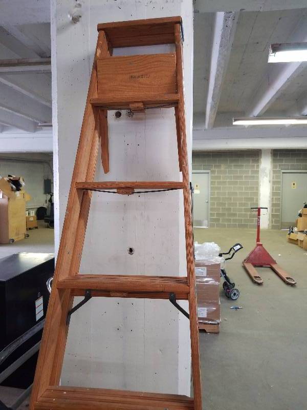 lot 3278 image: 8 foot wooden ladder