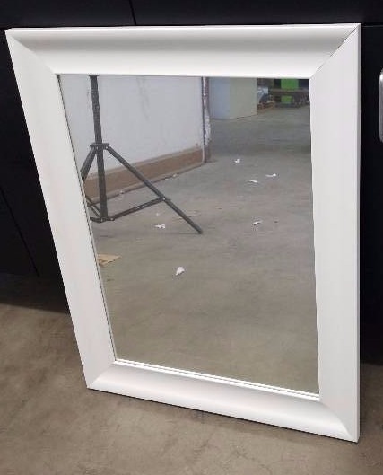 lot 3301 image: Framed mirror