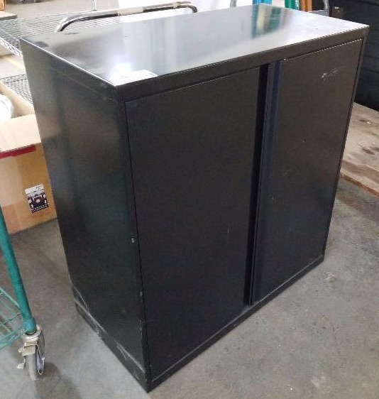 lot 3305 image: Black metal storage cabinet