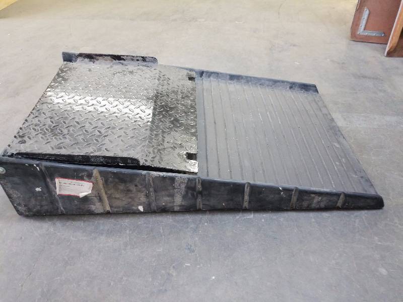 lot 3313 image: Handicap ramp