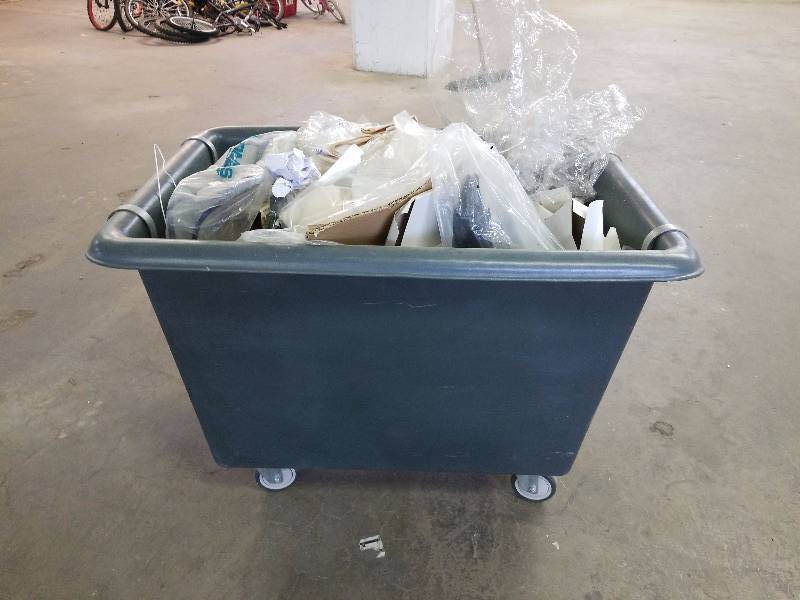 lot 3316 image: Rolling storage cart