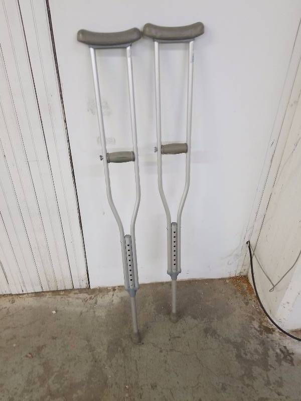 lot 3318 image: Pair of crutches