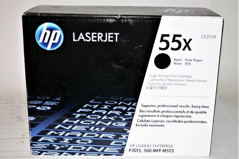 lot 591 image: HP TONER CARTRIDGE