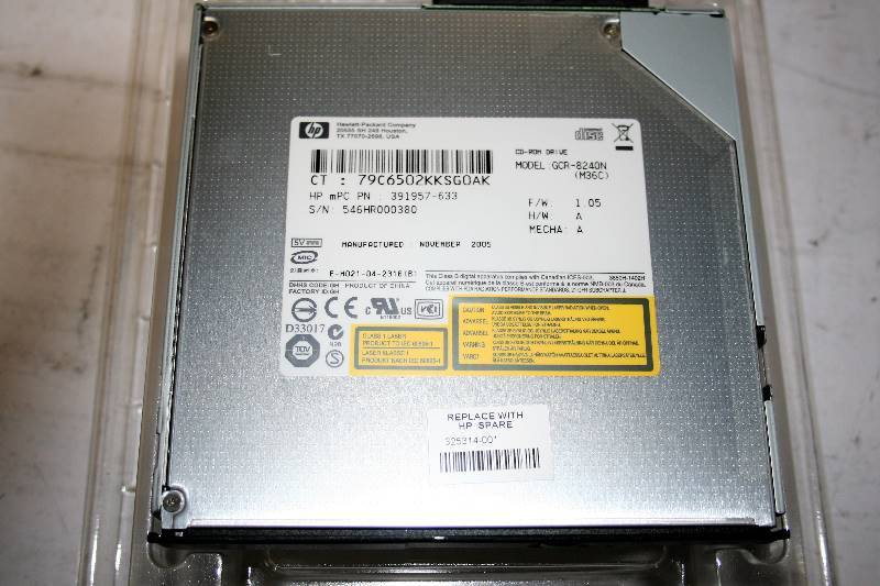 lot 606 image: HP  CD-ROM DRIVE