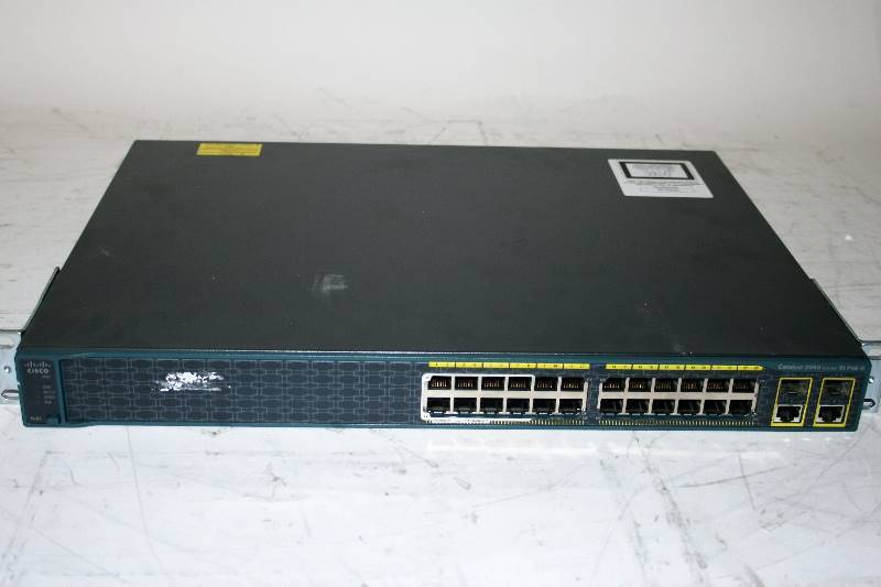 lot 617 image: Cisco Catalyst 2960 Series SI PoE-8 WS-C2960-24LC-S