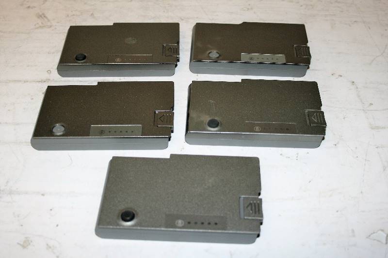 lot 620 image: LOT OF 5 (4) Dell Battery Module Type C1295 PN G2053(1) DELL BETTERY MODULE TYPE 3R305