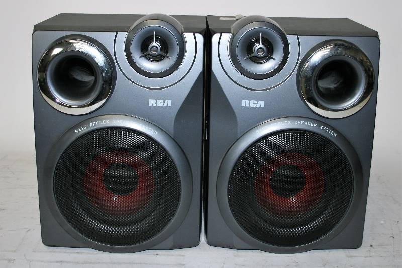 lot 621 image: SPEAKERS