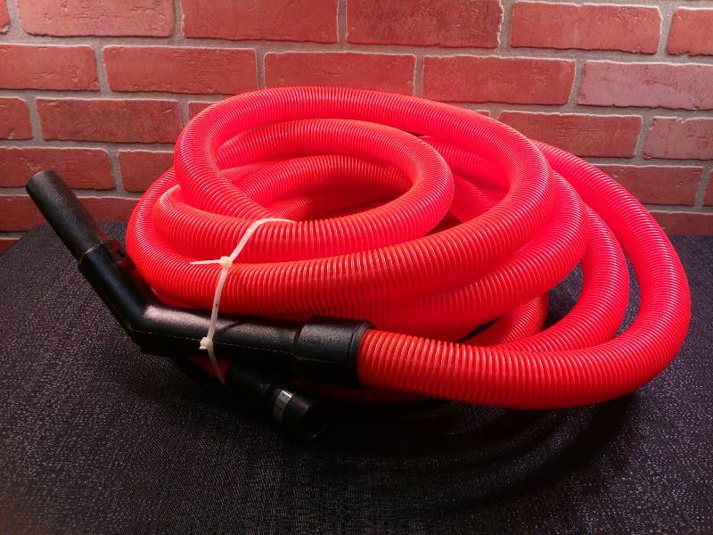 lot 9 image: Vacuum Hose heavy duty