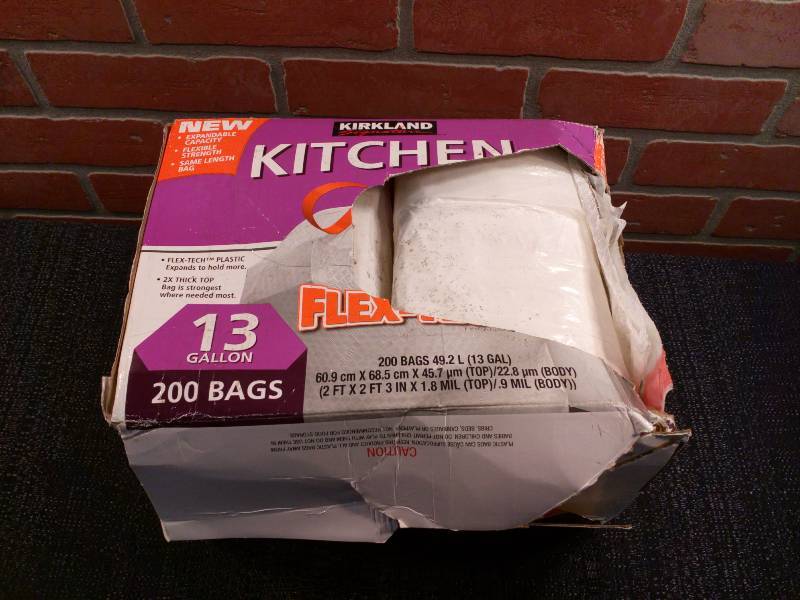 lot 32 image: Kirkland Signature Kitchen Drawstring Bags
