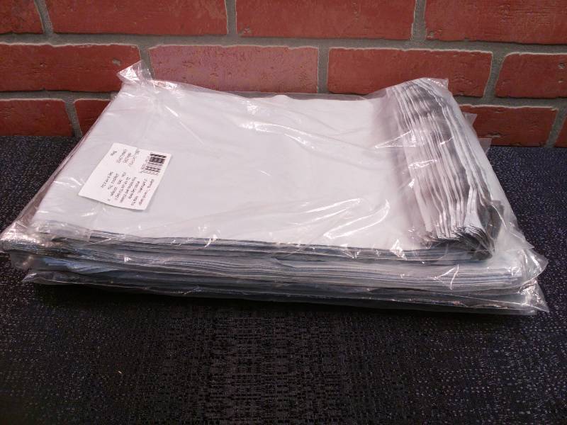lot 39 image: Poly Mailer Bags